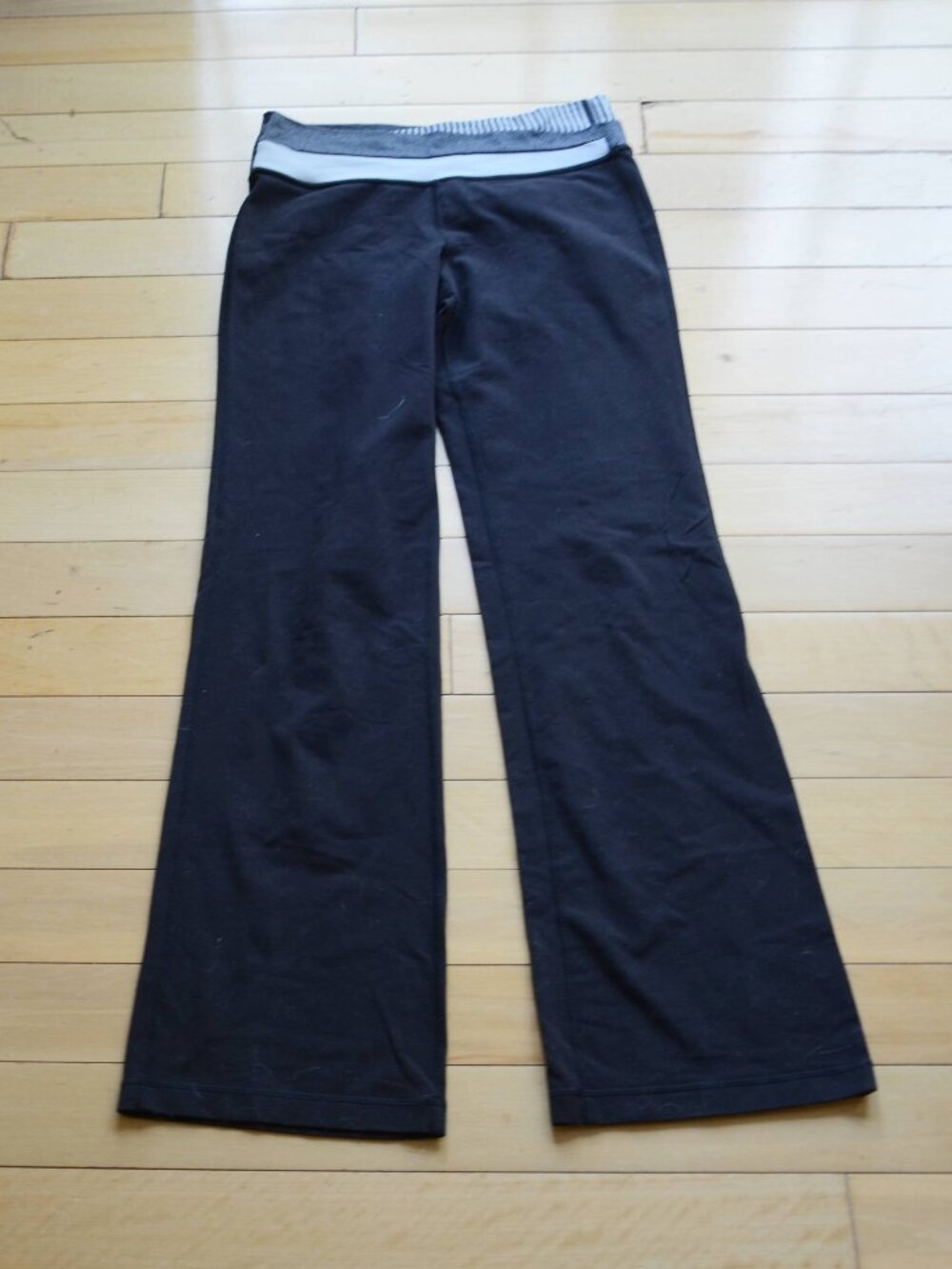 Lululemon Astro Pant Flare Legging Black Size 8